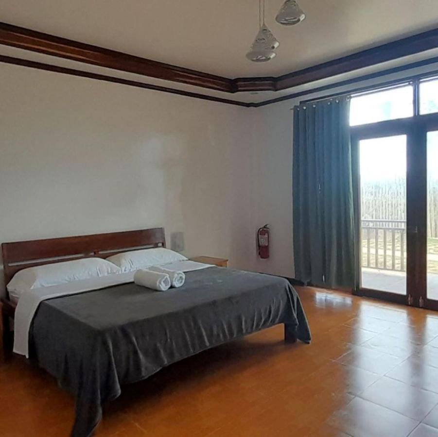 Takbo Beach Resort Хенерал Луна Екстериор снимка
