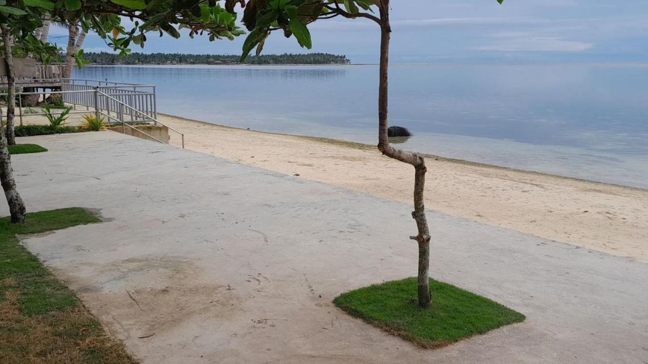 Takbo Beach Resort Хенерал Луна Екстериор снимка