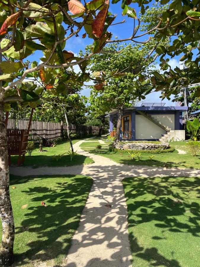 Takbo Beach Resort Хенерал Луна Екстериор снимка